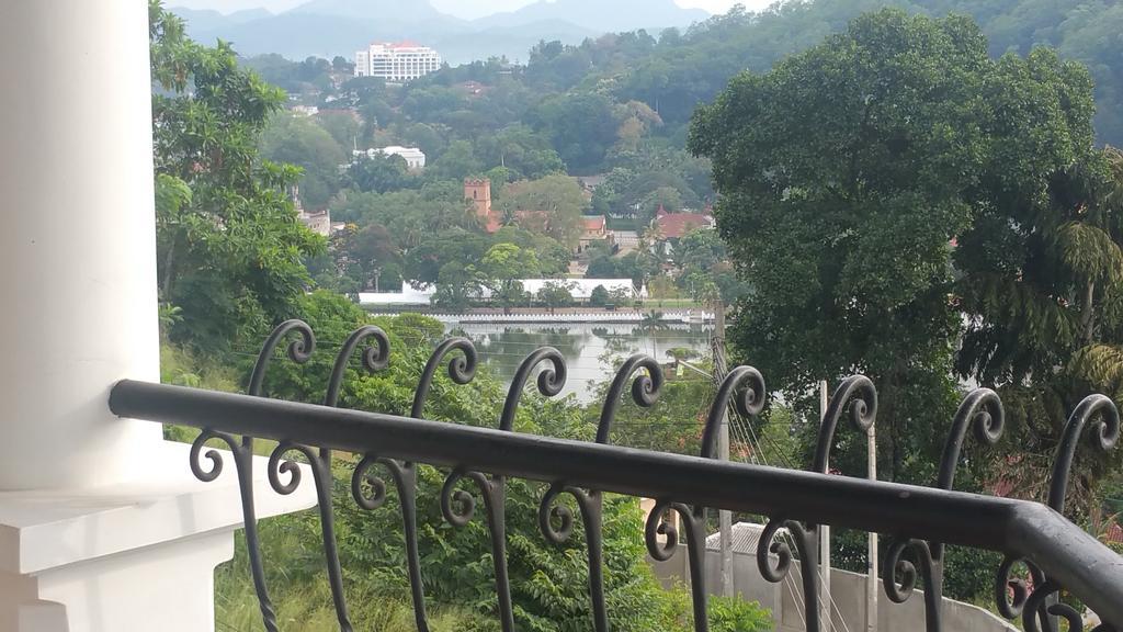 36 Bed & Breakfast Kandy Extérieur photo
